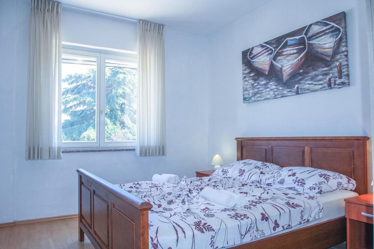 Apartments Simonetti Porec Bagian luar foto