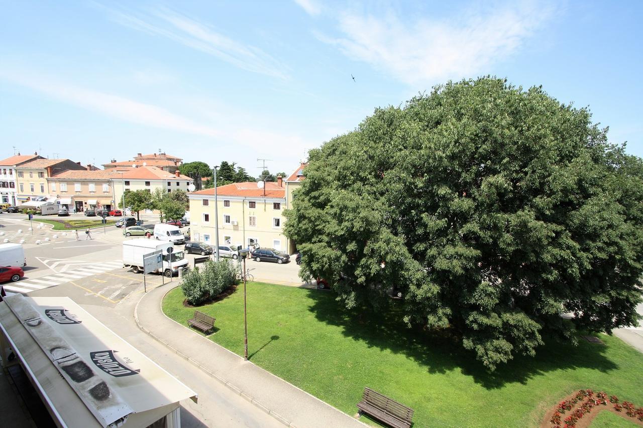 Apartments Simonetti Porec Bagian luar foto