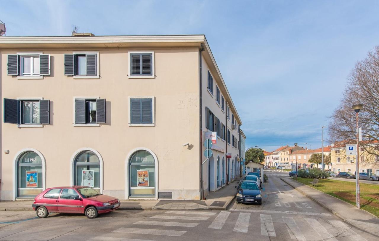 Apartments Simonetti Porec Bagian luar foto